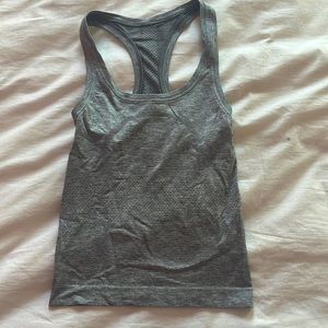 Lululemon grey tank